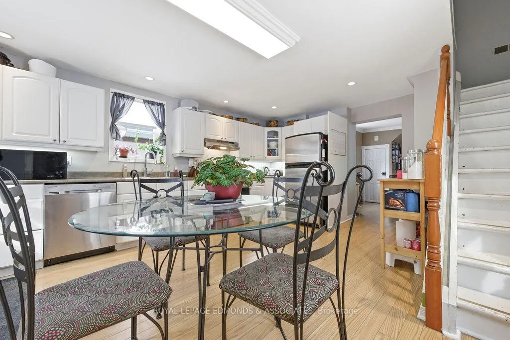 Photo 6 of 408 Moffat Street, Pembroke — HOMEH