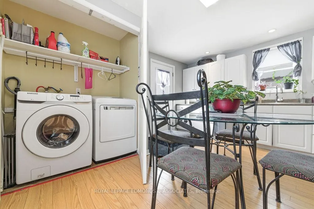 Photo 7 of 408 Moffat Street, Pembroke — HOMEH