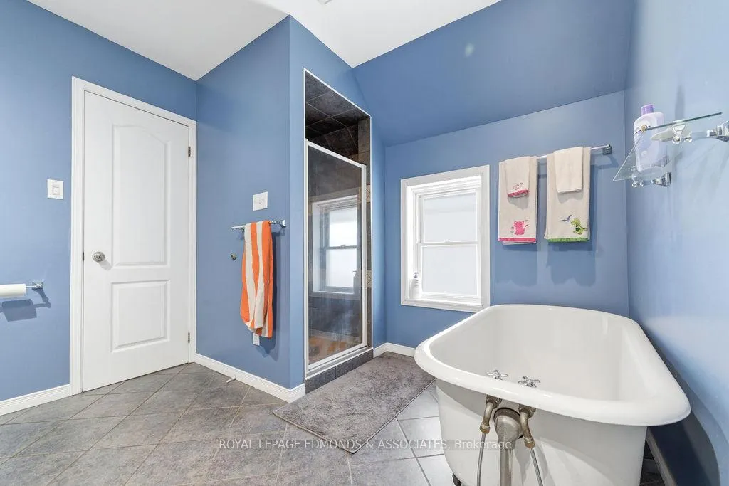 Photo 26 of 408 Moffat Street, Pembroke — HOMEH