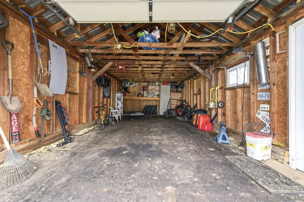 Photo 43 of 408 Moffat Street, Pembroke — HOMEH