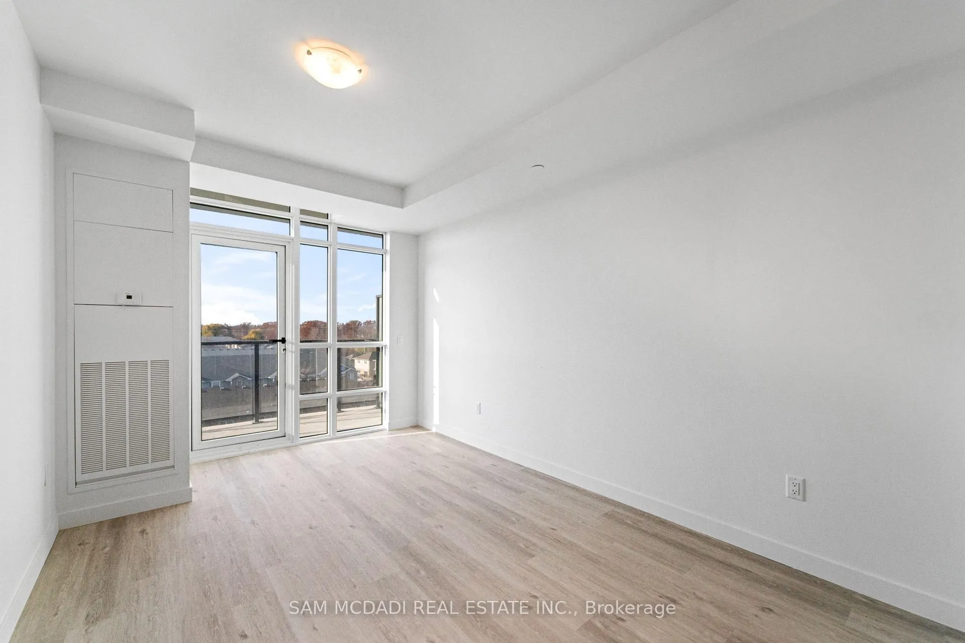 Photo 14 of Unit 505, 461 Green Road, Hamilton, Stoney Creek — HOMEH