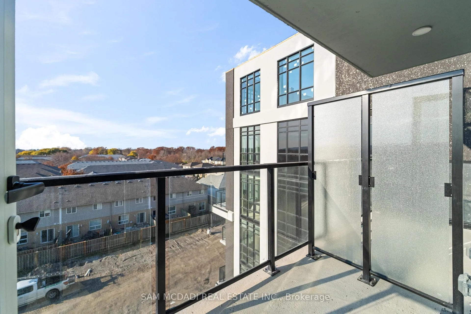 Photo 15 of Unit 505, 461 Green Road, Hamilton, Stoney Creek — HOMEH