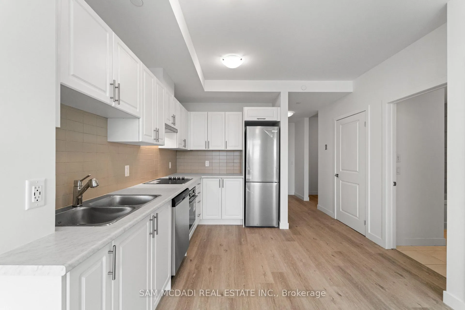 Photo 28 of Unit 505, 461 Green Road, Hamilton, Stoney Creek — HOMEH