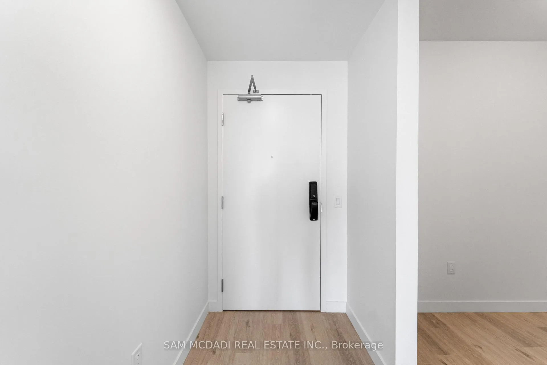 Photo 32 of Unit 505, 461 Green Road, Hamilton, Stoney Creek — HOMEH