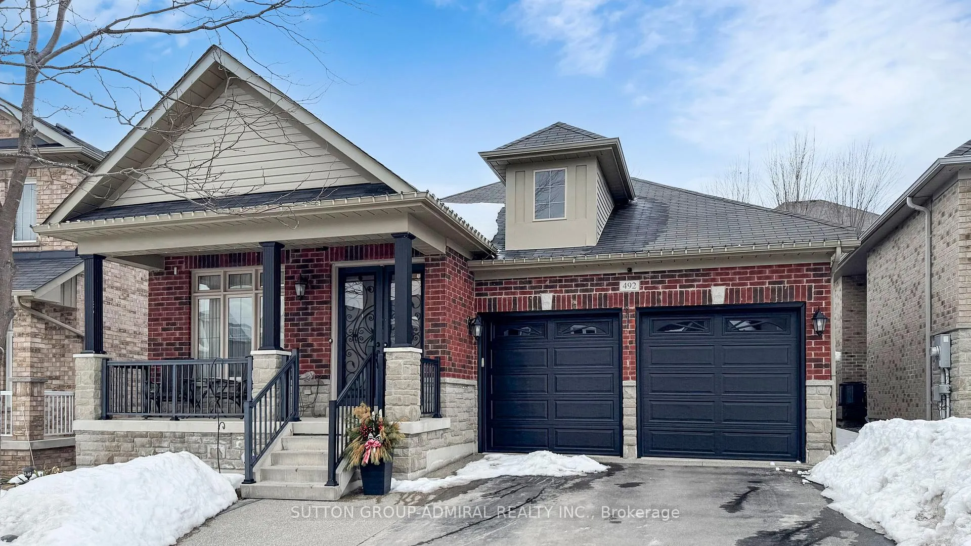 Front of 492 Kwapis Boulevard