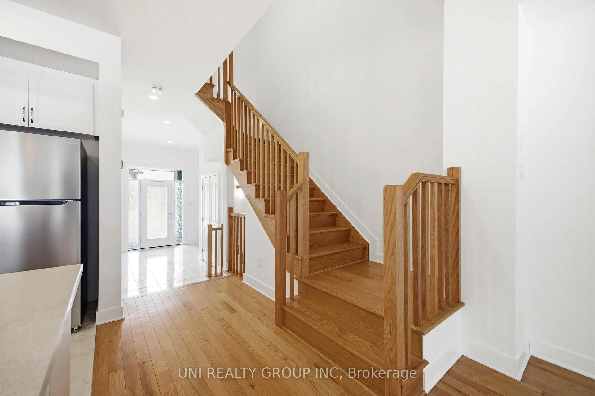 Photo 11 of 828 Chipping Circle, Ottawa, Riverside South/Gloucester Glen — HOMEH