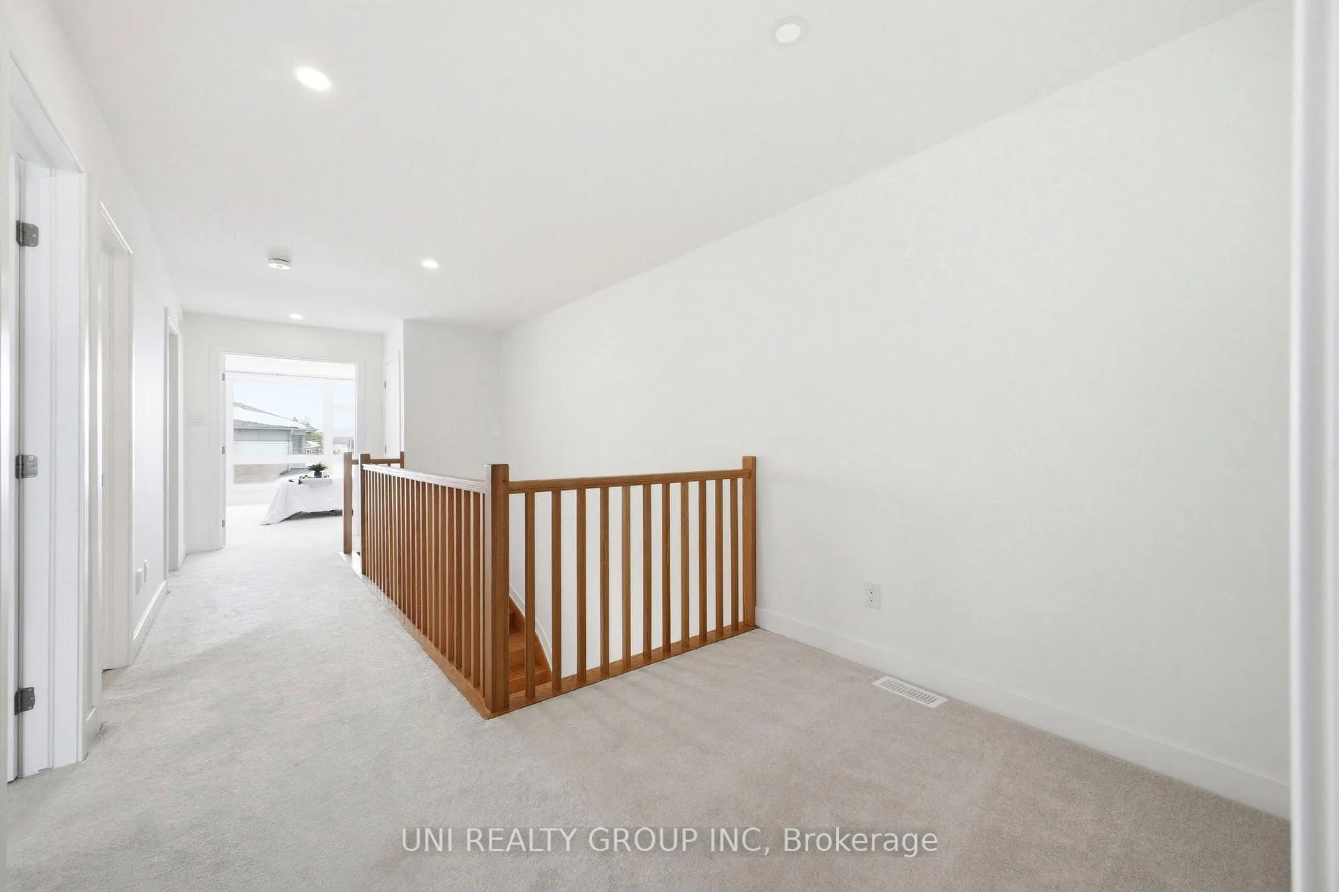 Photo 21 of 828 Chipping Circle, Ottawa, Riverside South/Gloucester Glen — HOMEH