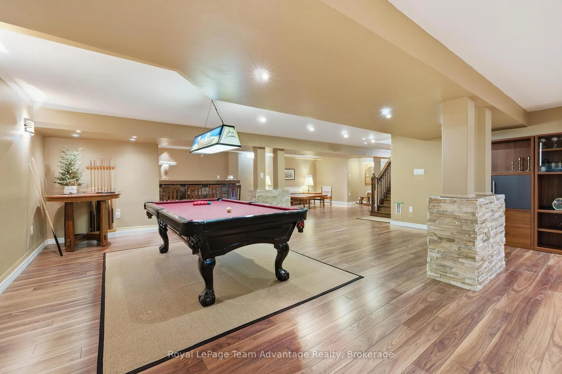 Photo 5 of 17 Borland Crescent, Caledon, Caledon East — HOMEH