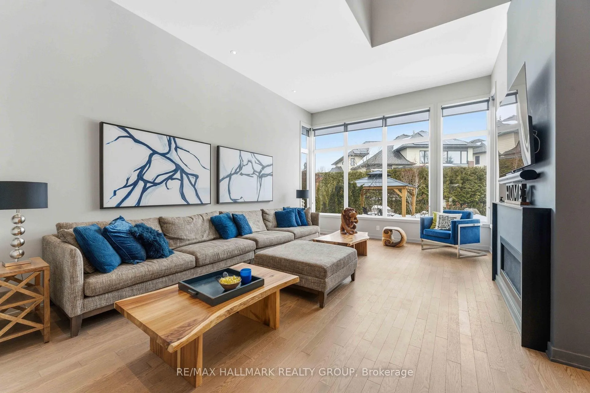 Photo 4 of 254 Sunnyridge Crescent, Ottawa, Kanata - Emerald Meadows/Trailwest — HOMEH