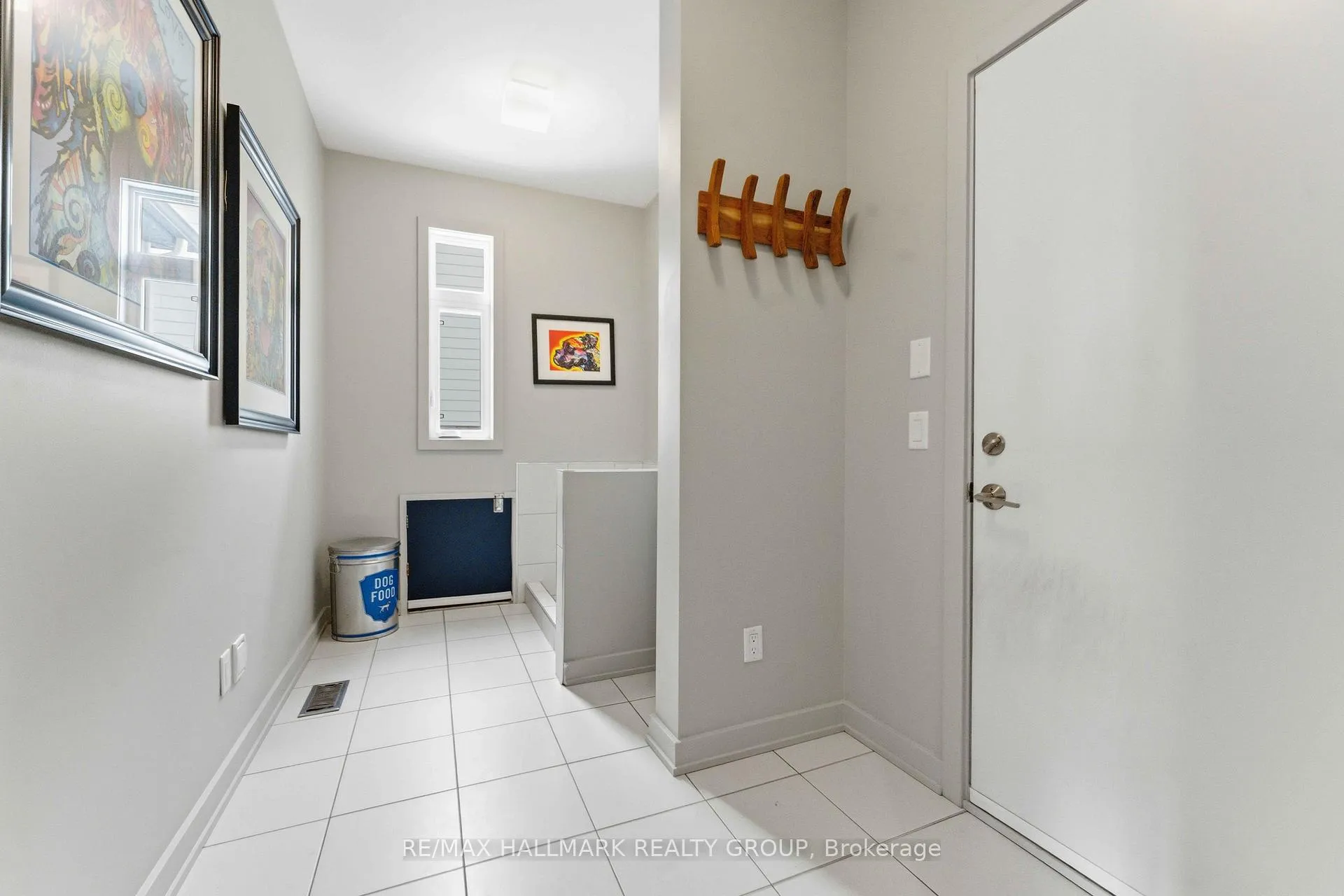 Photo 11 of 254 Sunnyridge Crescent, Ottawa, Kanata - Emerald Meadows/Trailwest — HOMEH