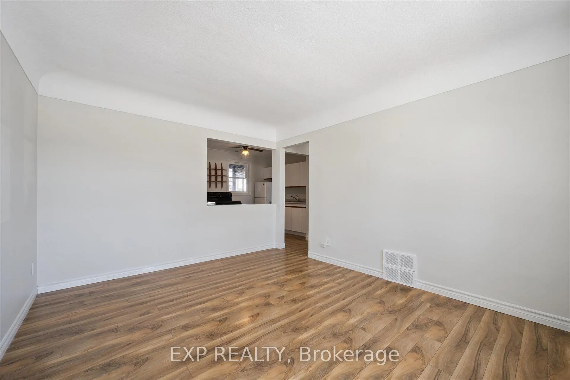 Photo 4 of 253 Sydney Street S, Kitchener, Rockway — HOMEH