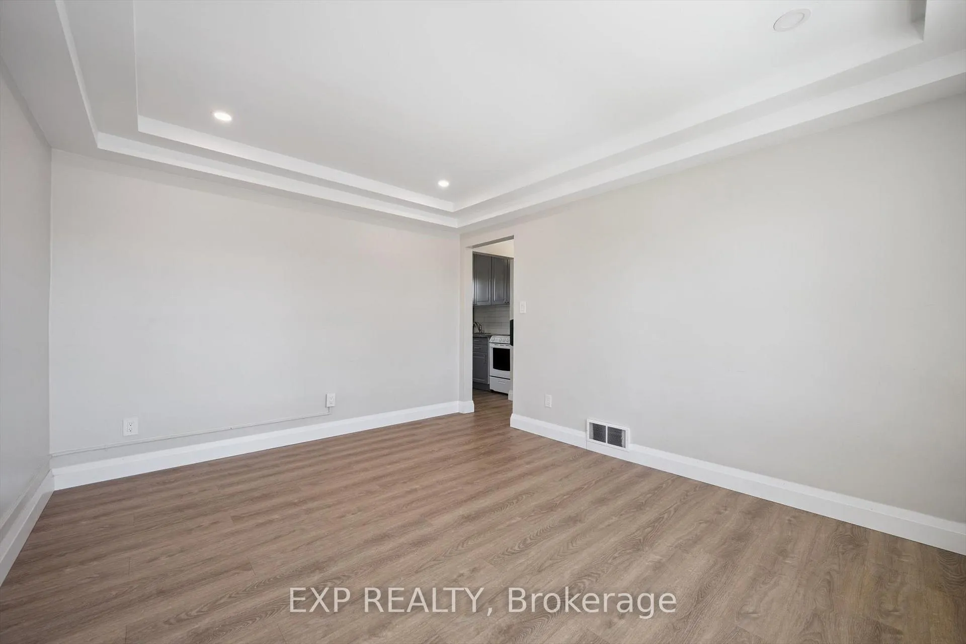 Photo 21 of 253 Sydney Street S, Kitchener, Rockway — HOMEH