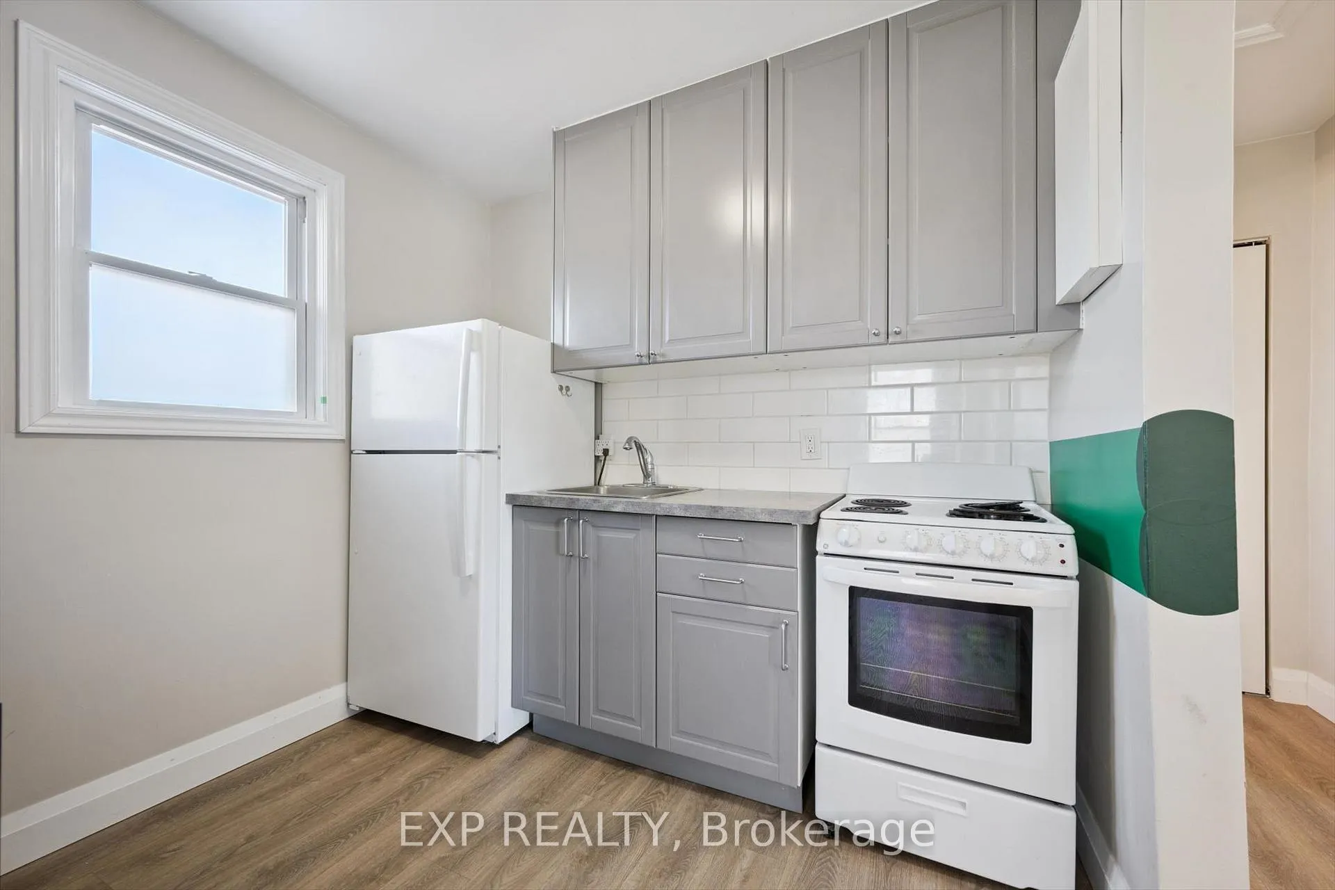 Photo 23 of 253 Sydney Street S, Kitchener, Rockway — HOMEH