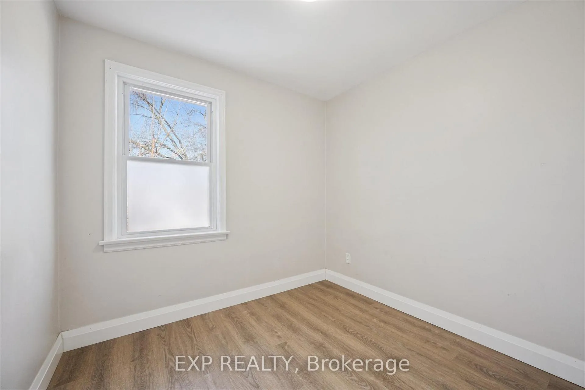 Photo 27 of 253 Sydney Street S, Kitchener, Rockway — HOMEH