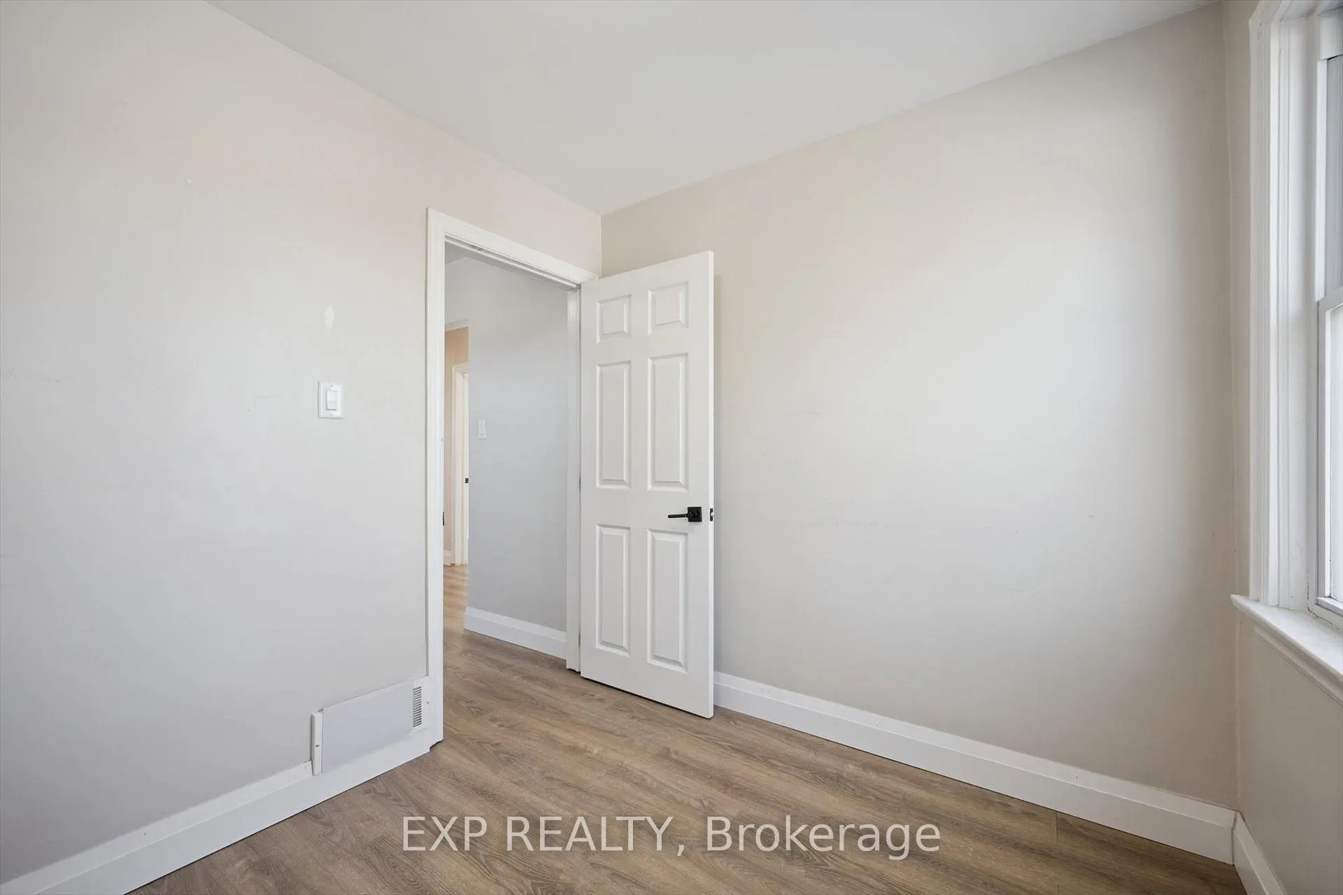 Photo 28 of 253 Sydney Street S, Kitchener, Rockway — HOMEH