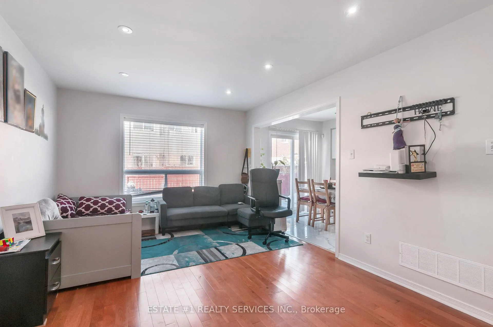 Photo 7 of 63 Tideland Drive, Brampton, Fletcher's Meadow — HOMEH