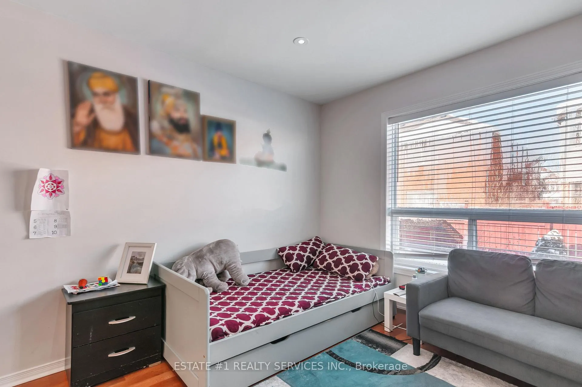 Photo 9 of 63 Tideland Drive, Brampton, Fletcher's Meadow — HOMEH