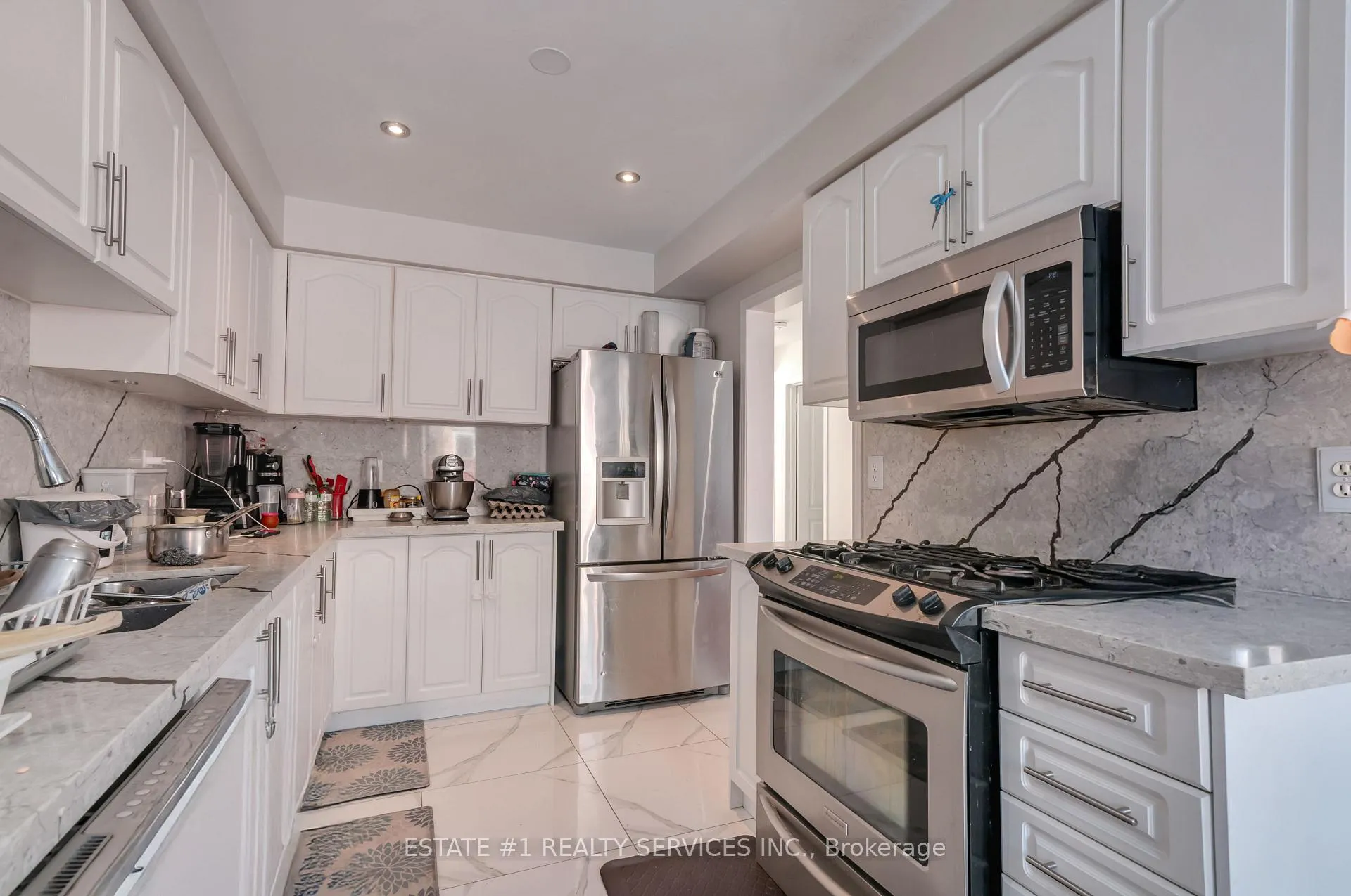 Photo 12 of 63 Tideland Drive, Brampton, Fletcher's Meadow — HOMEH