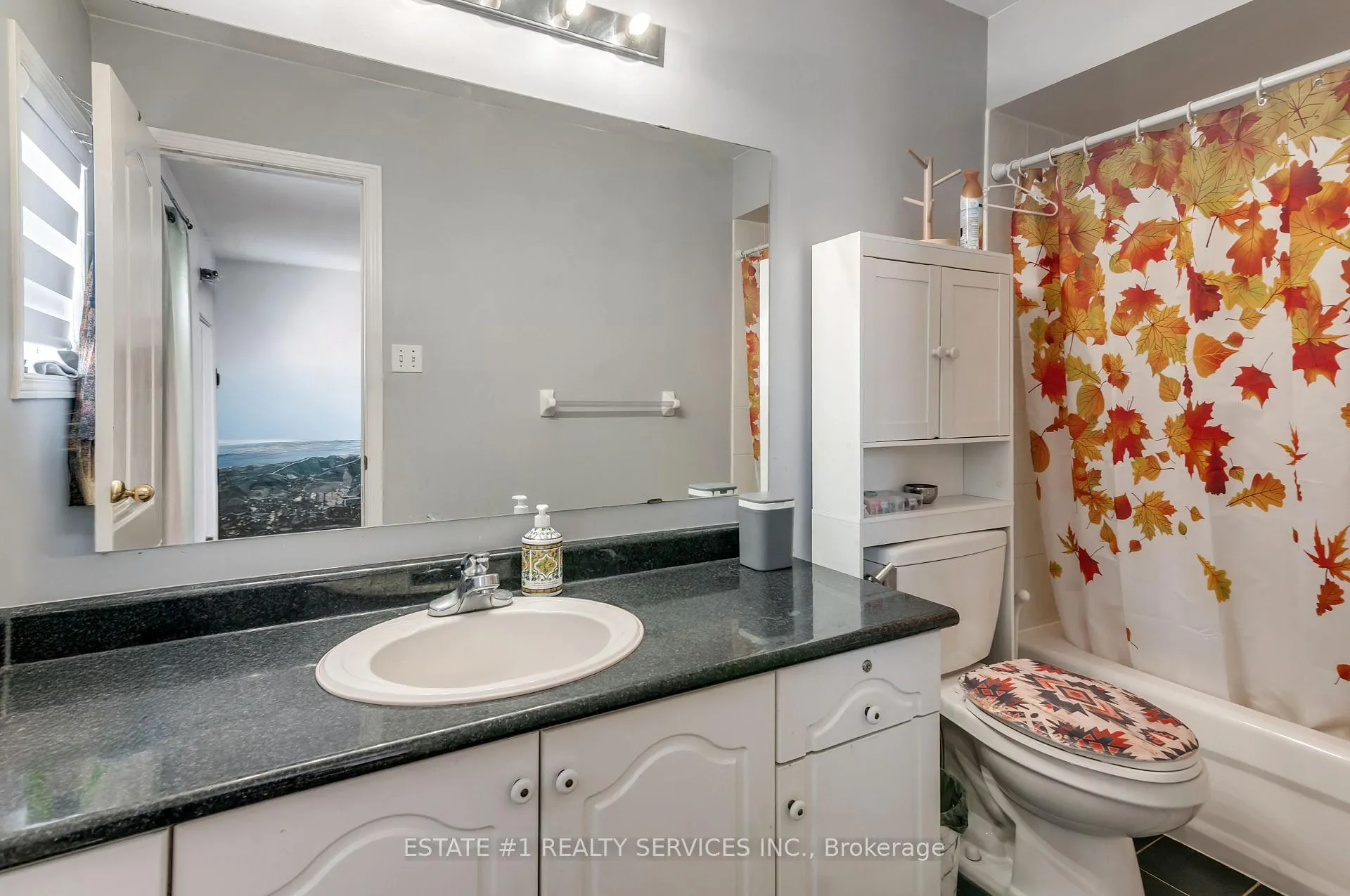 Photo 24 of 63 Tideland Drive, Brampton, Fletcher's Meadow — HOMEH