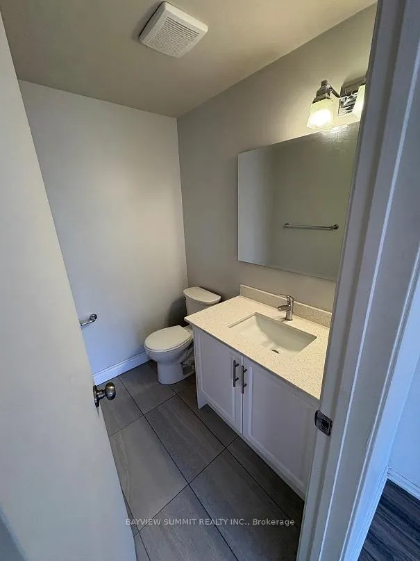 Photo 12 of 17 Hampton Way, Markham, Thornhill — HOMEH