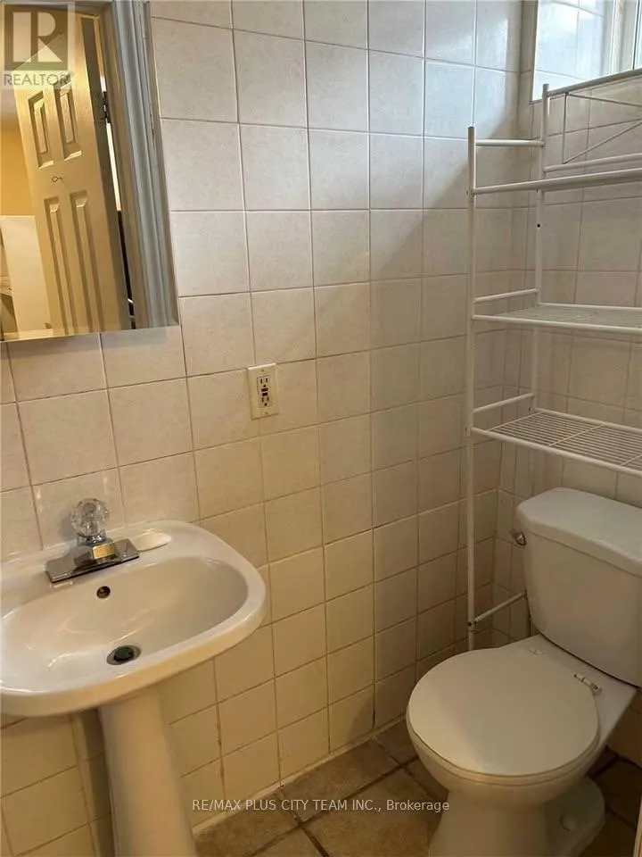 Photo 14 of Unit B, 1745 Bathurst Street, Toronto, Forest Hill South — HOMEH