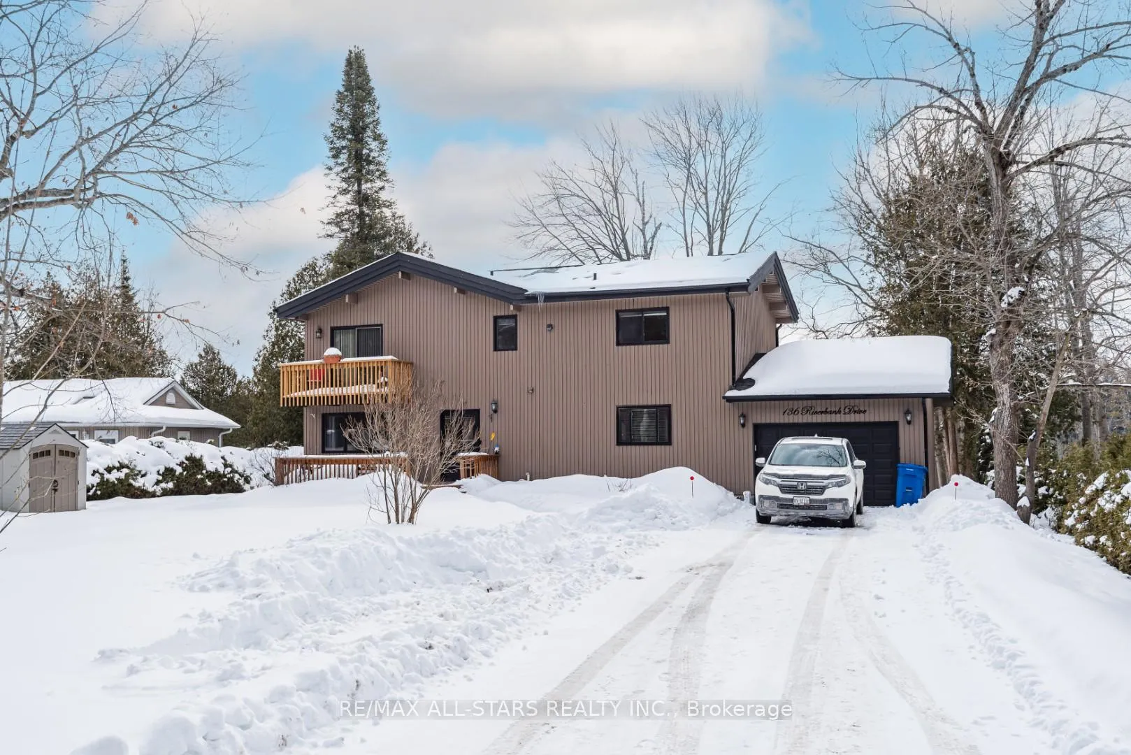 Photo 1 of 136 Riverbank Drive, Georgina, Pefferlaw — HOMEH