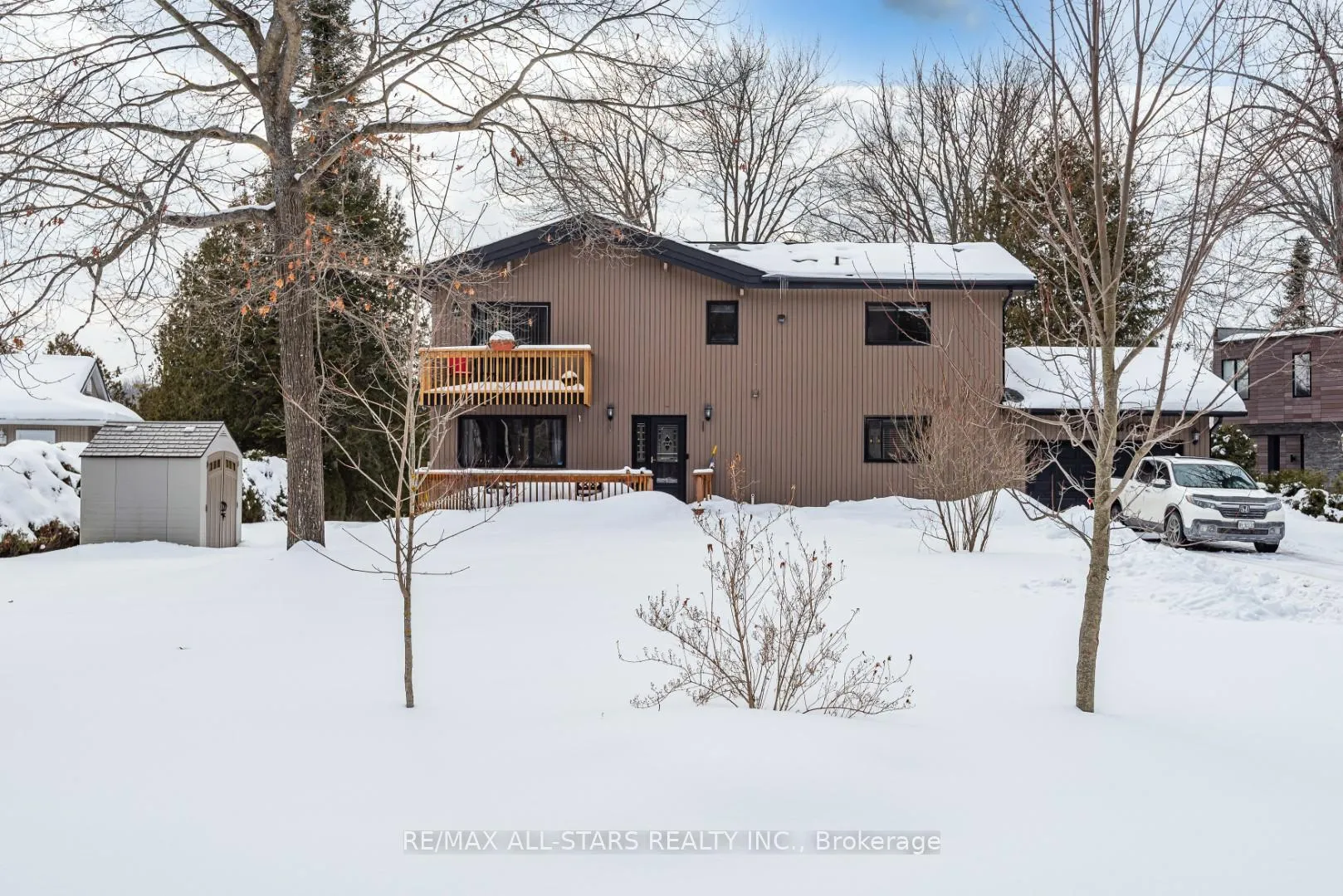 Photo 2 of 136 Riverbank Drive, Georgina, Pefferlaw — HOMEH