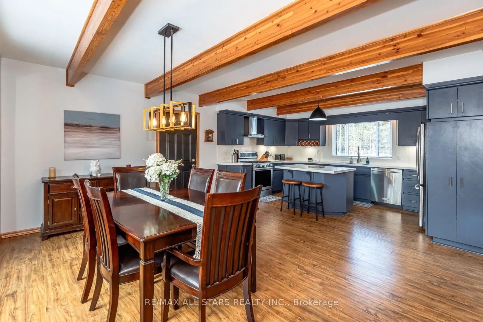Photo 6 of 136 Riverbank Drive, Georgina, Pefferlaw — HOMEH