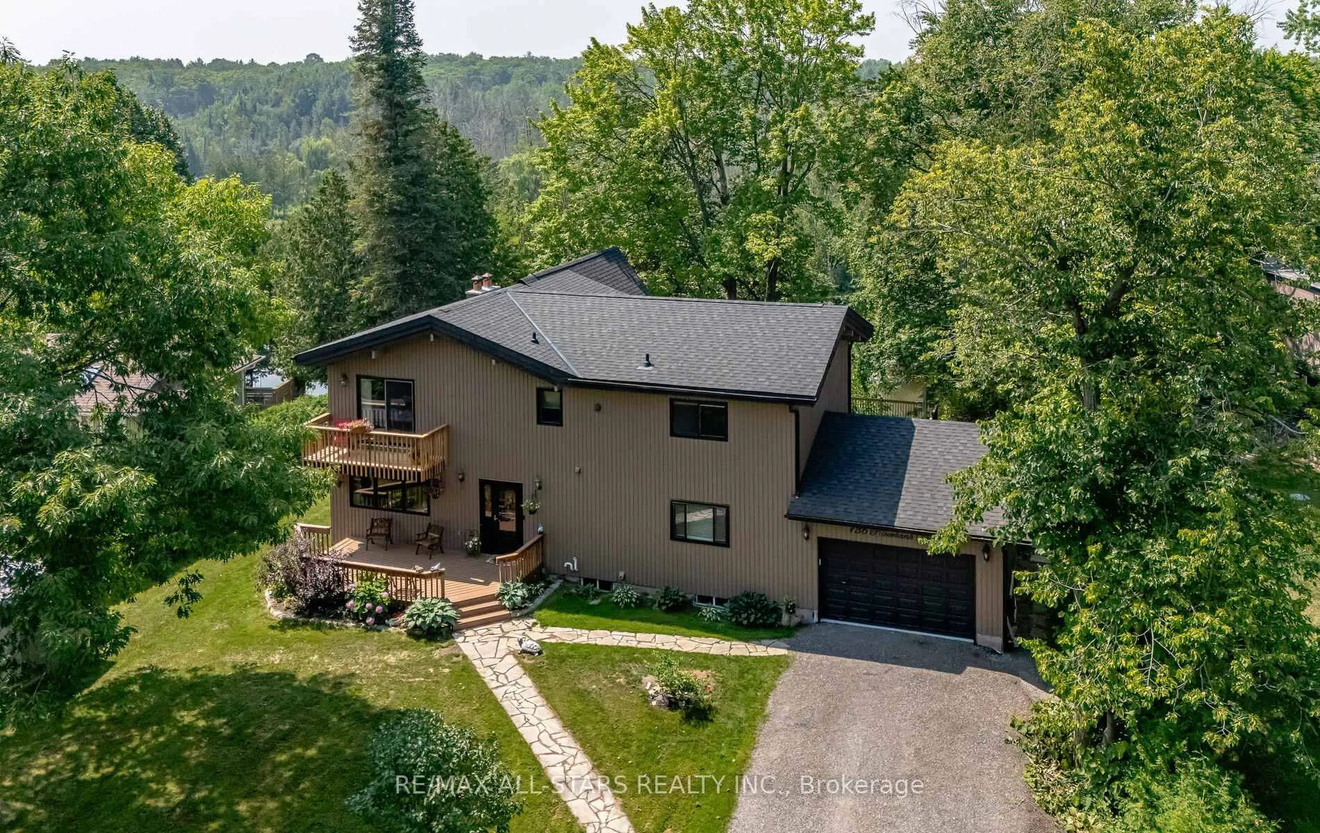 Photo 11 of 136 Riverbank Drive, Georgina, Pefferlaw — HOMEH