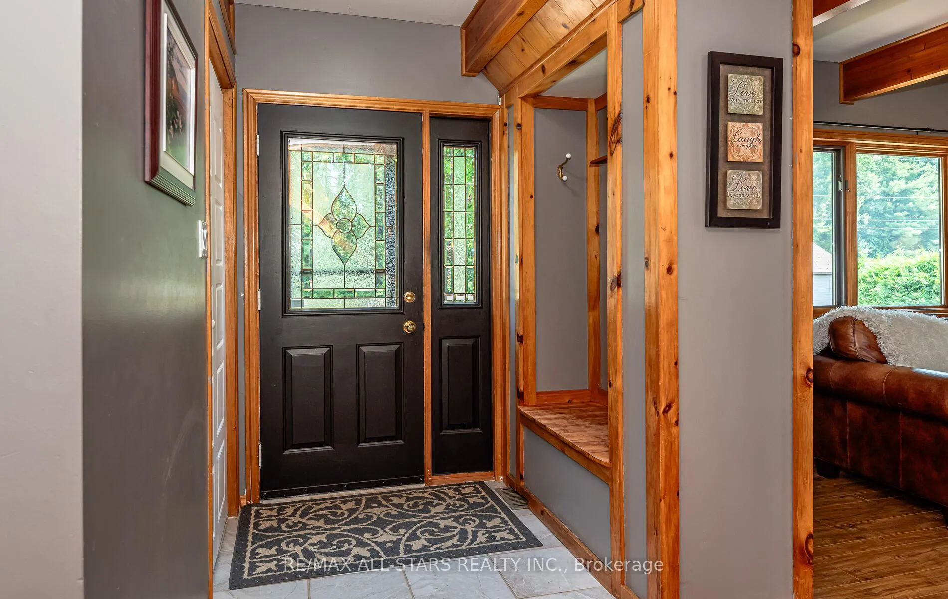 Photo 12 of 136 Riverbank Drive, Georgina, Pefferlaw — HOMEH