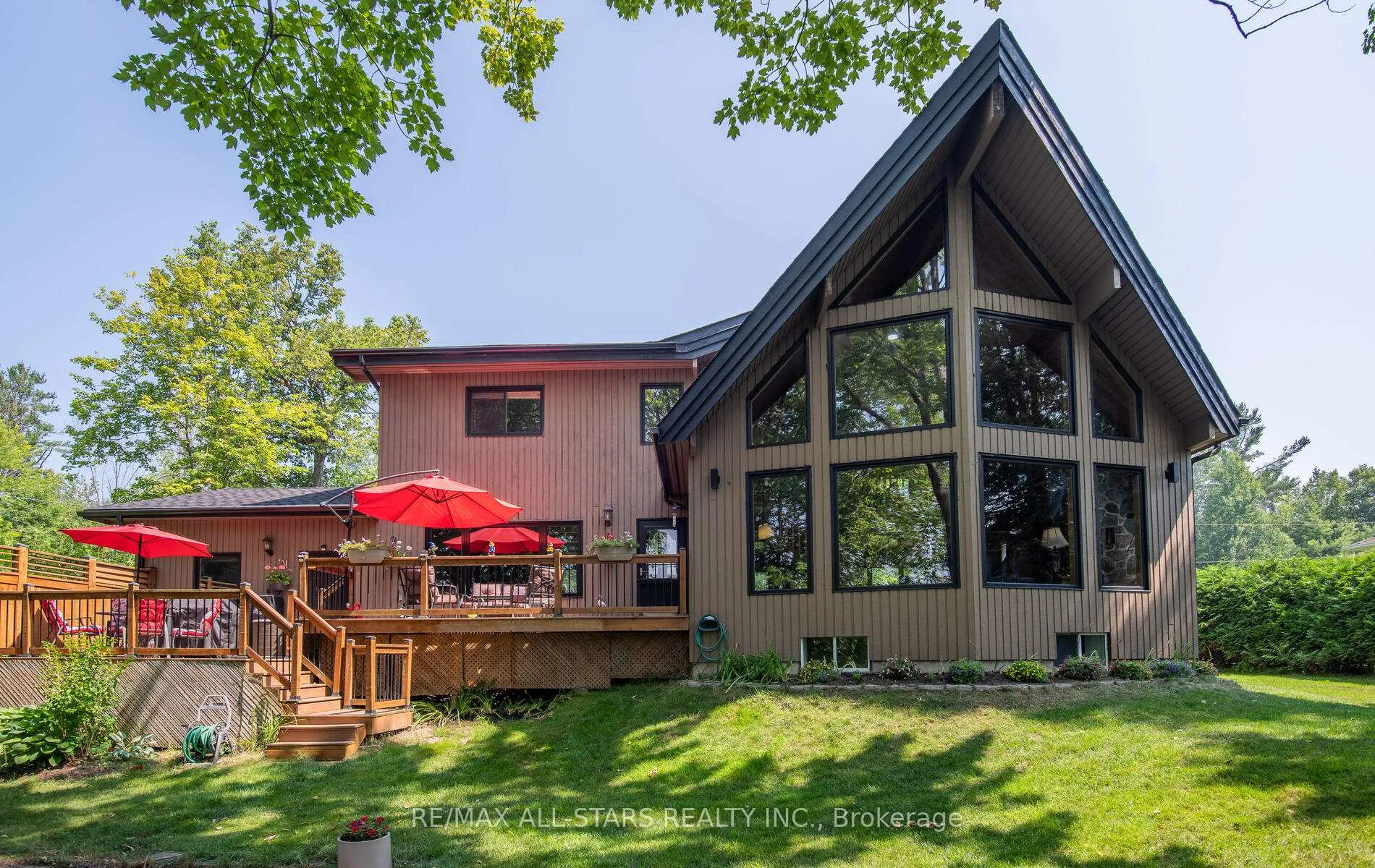 Photo 26 of 136 Riverbank Drive, Georgina, Pefferlaw — HOMEH