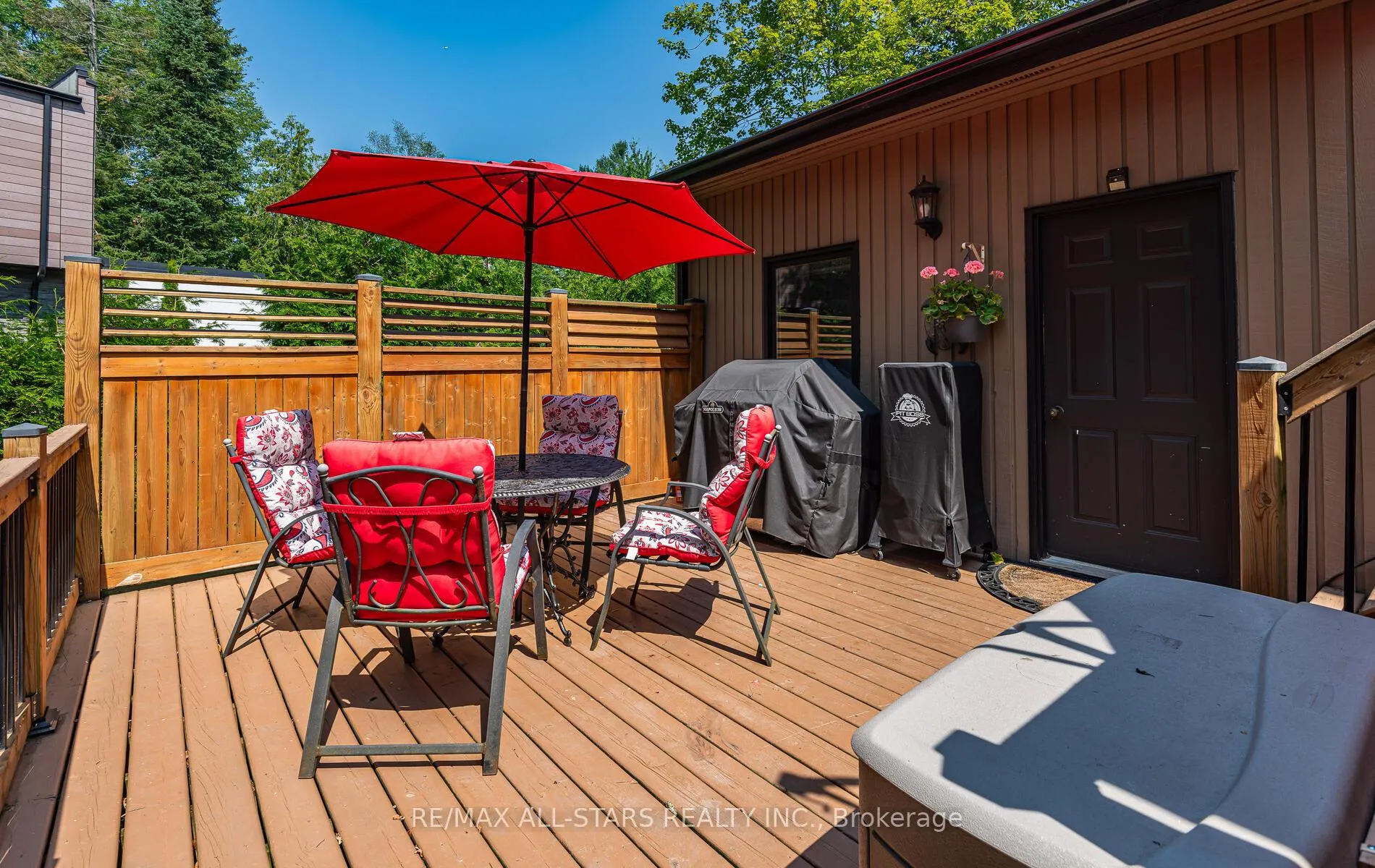 Photo 44 of 136 Riverbank Drive, Georgina, Pefferlaw — HOMEH