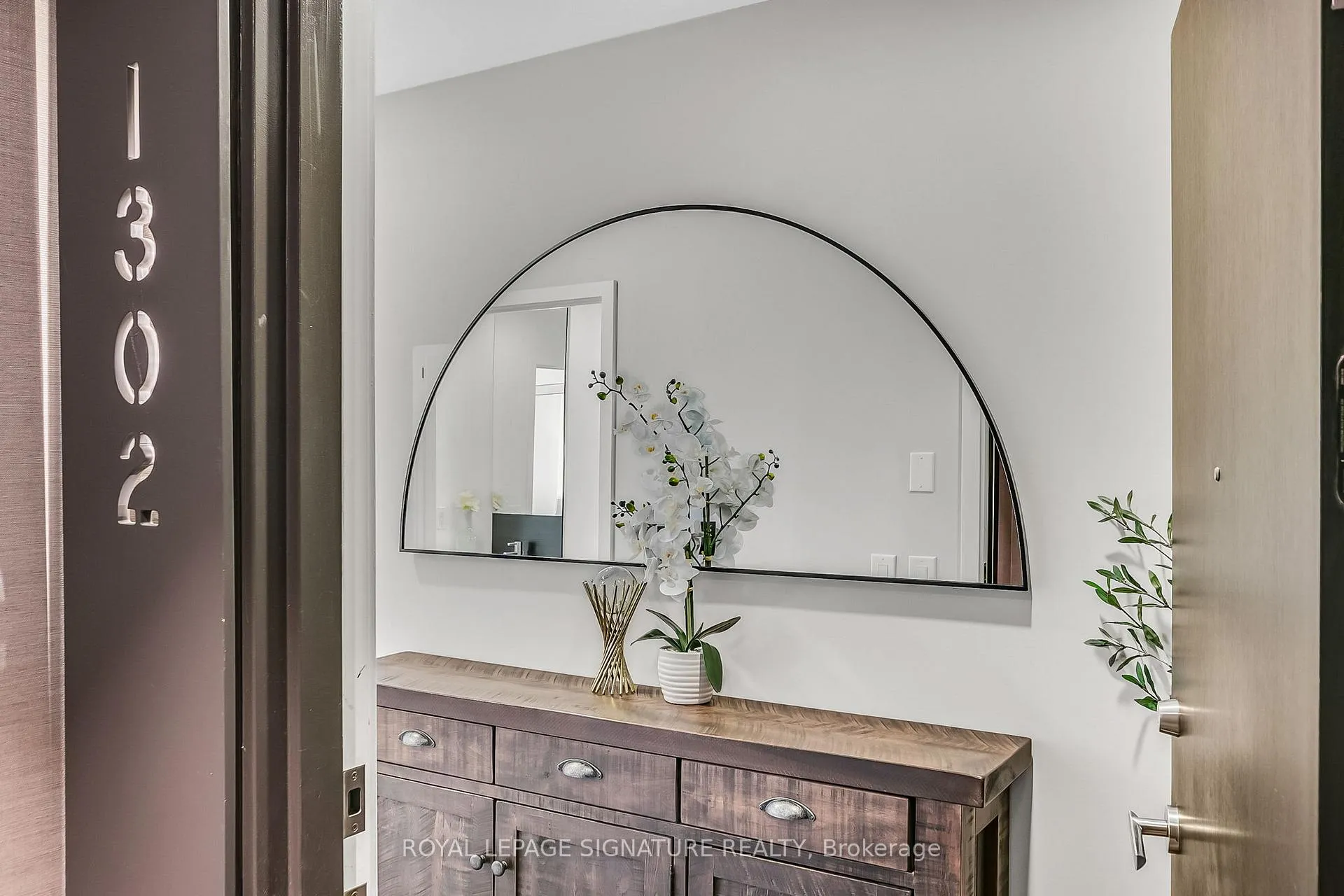 Photo 4 of Unit 1302, 170 Sumach Street, Toronto, Regent Park — HOMEH