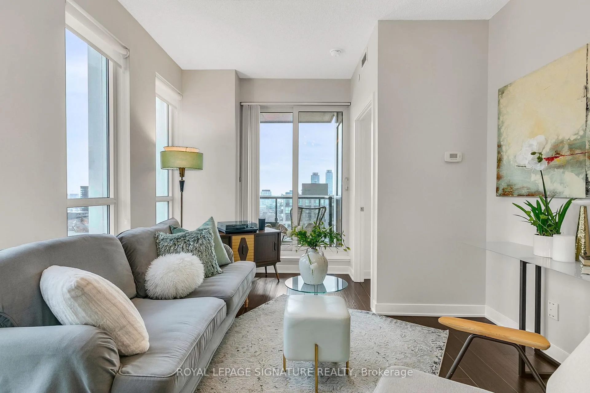 Photo 6 of Unit 1302, 170 Sumach Street, Toronto, Regent Park — HOMEH