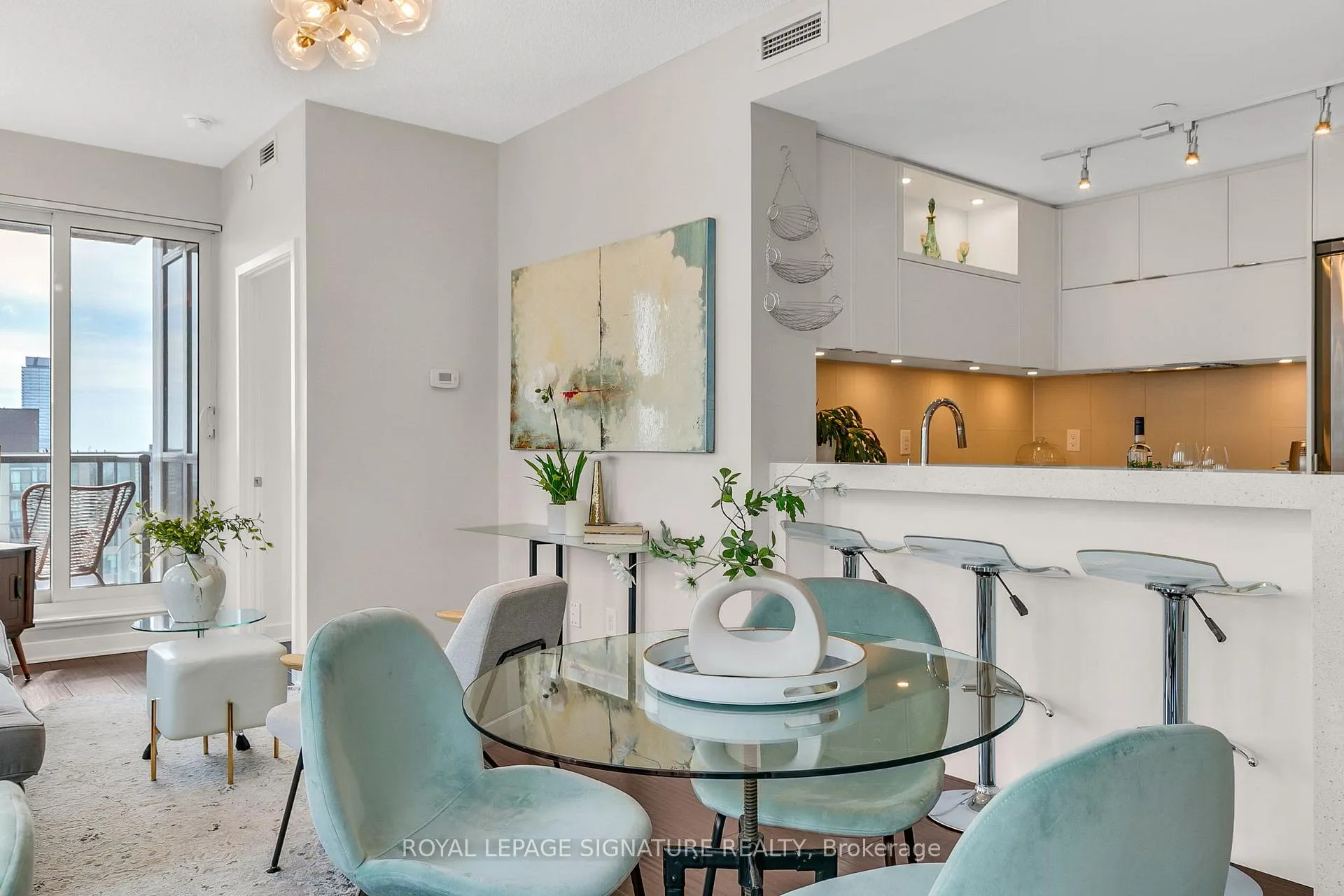 Photo 14 of Unit 1302, 170 Sumach Street, Toronto, Regent Park — HOMEH