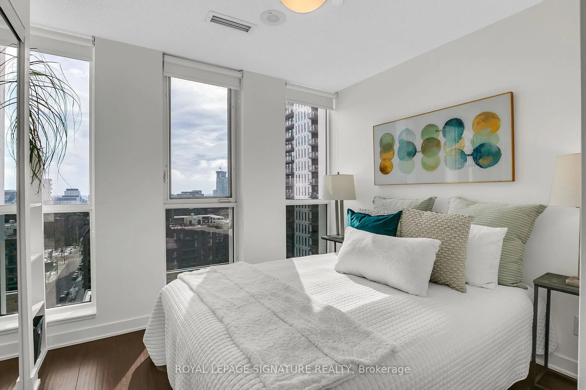 Photo 25 of Unit 1302, 170 Sumach Street, Toronto, Regent Park — HOMEH