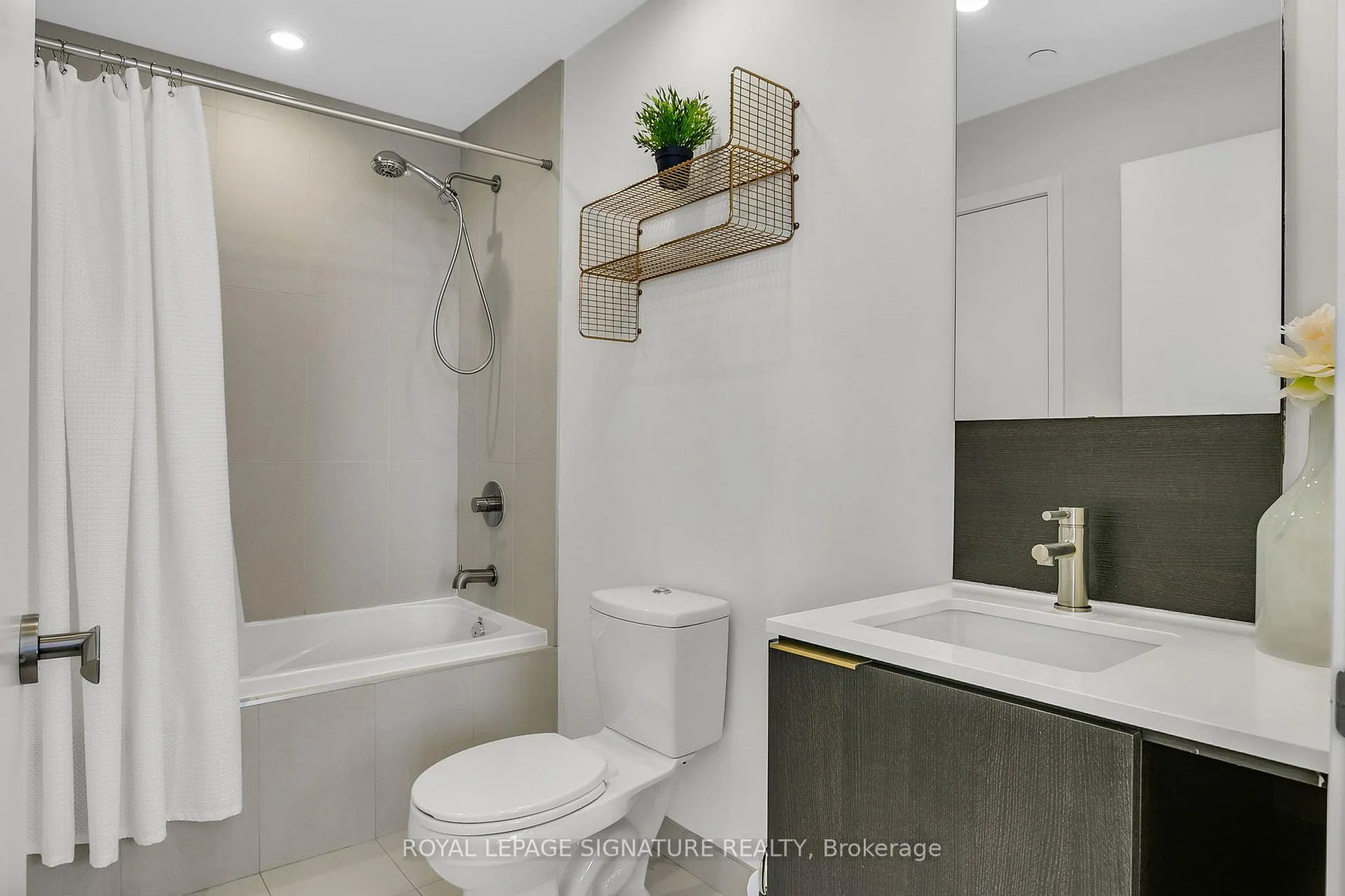 Photo 35 of Unit 1302, 170 Sumach Street, Toronto, Regent Park — HOMEH