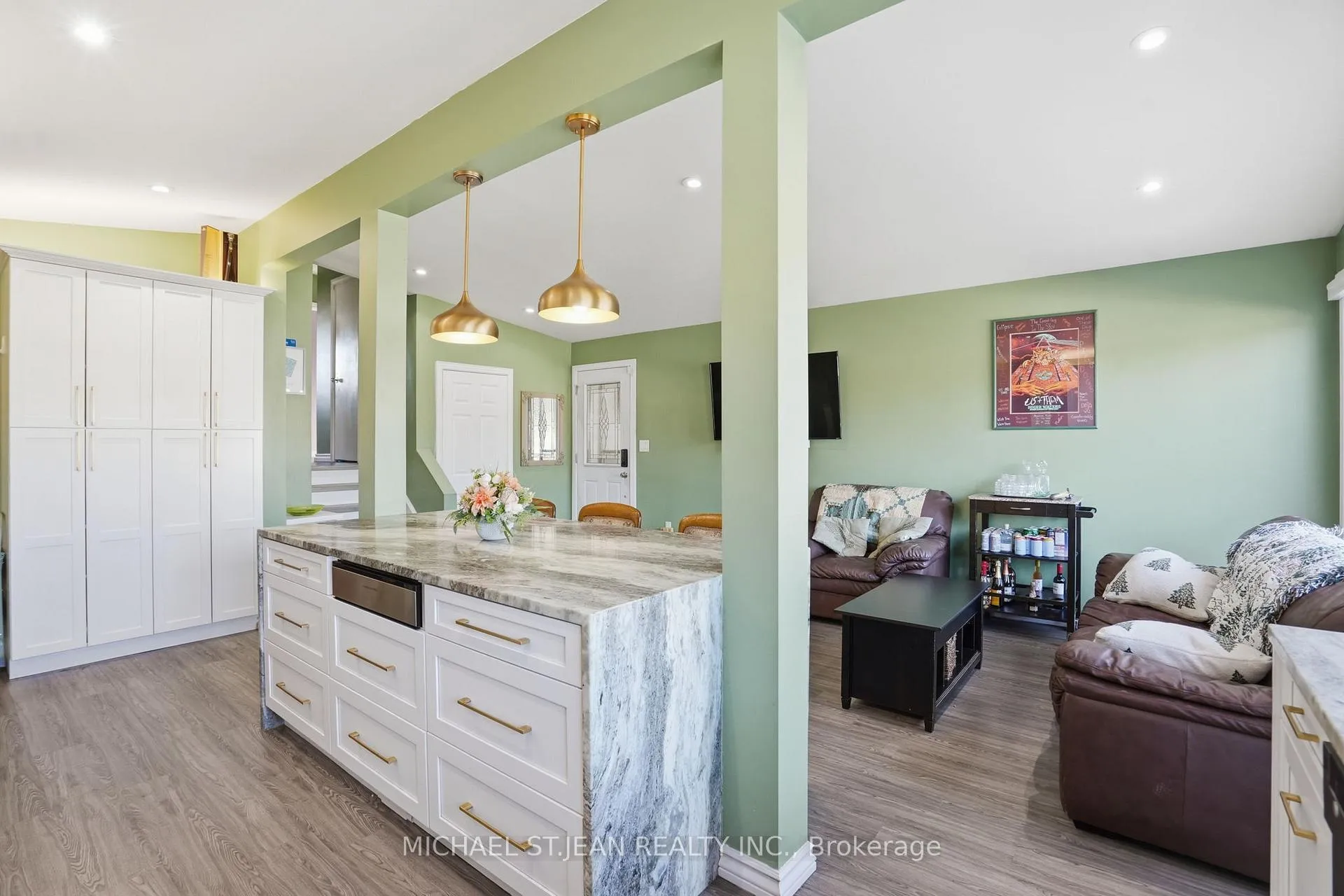 Photo 11 of 7 Rapallo Drive, Hamilton, Lisgar — HOMEH