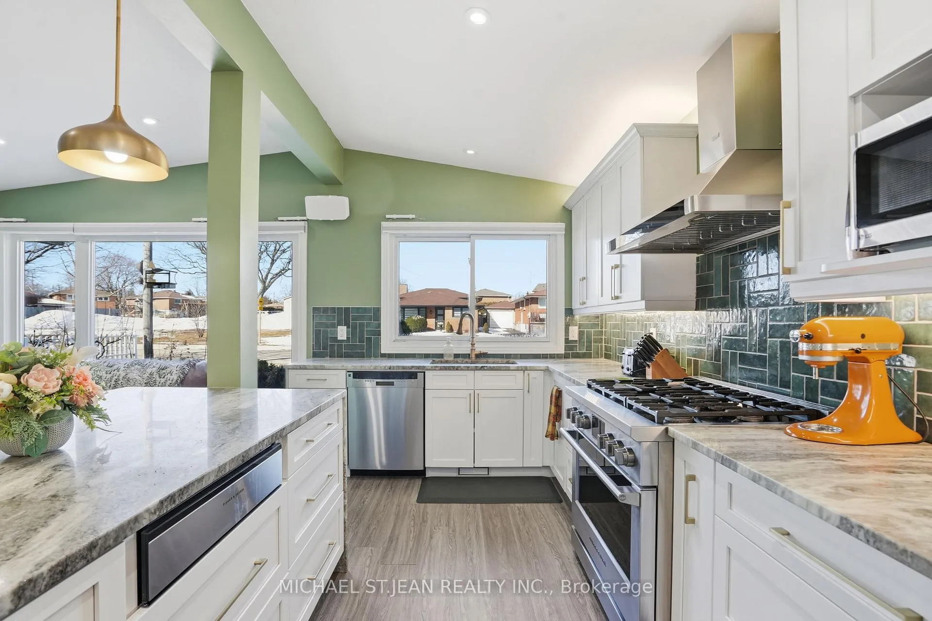 Photo 15 of 7 Rapallo Drive, Hamilton, Lisgar — HOMEH
