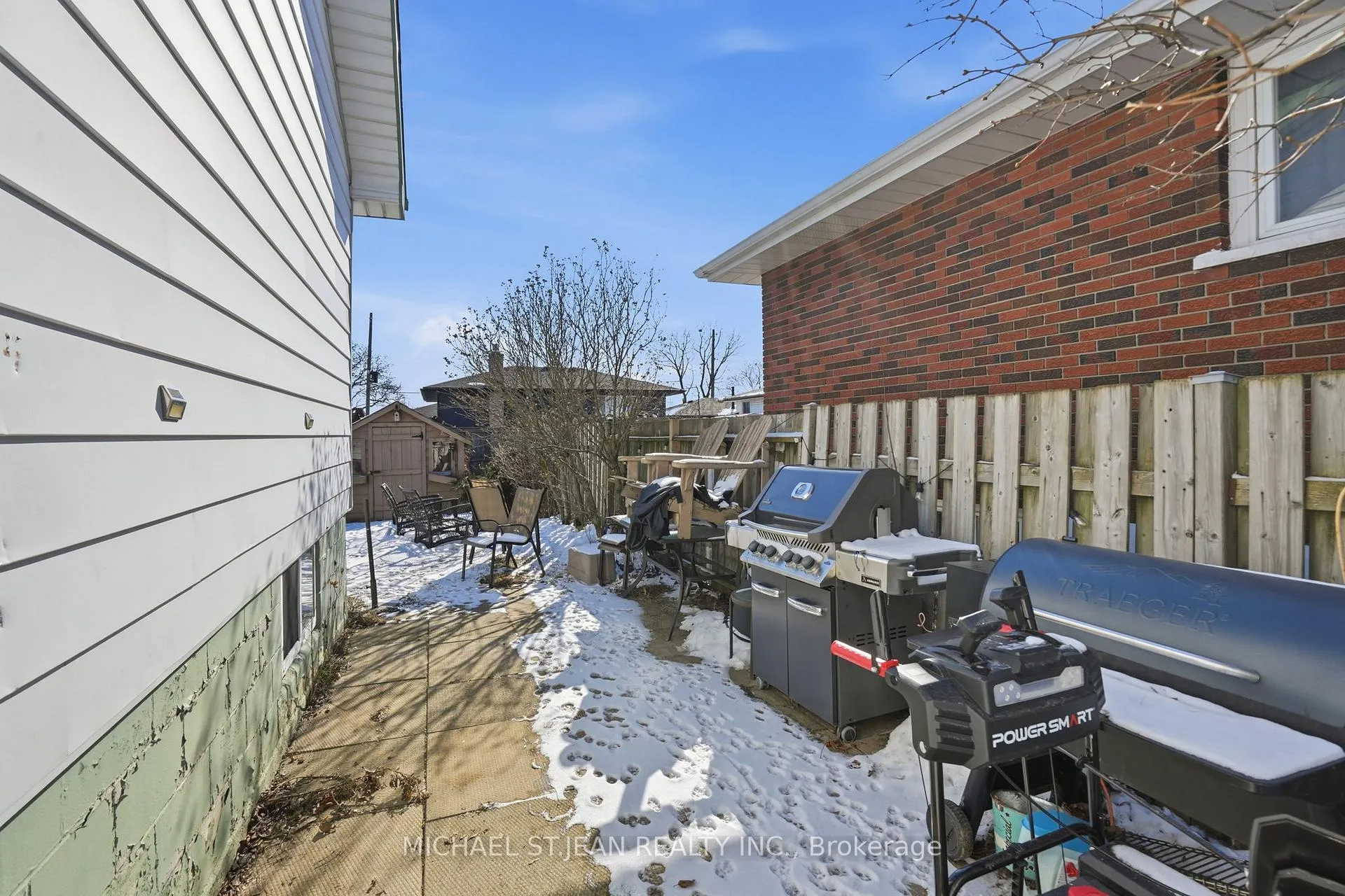 Photo 38 of 7 Rapallo Drive, Hamilton, Lisgar — HOMEH