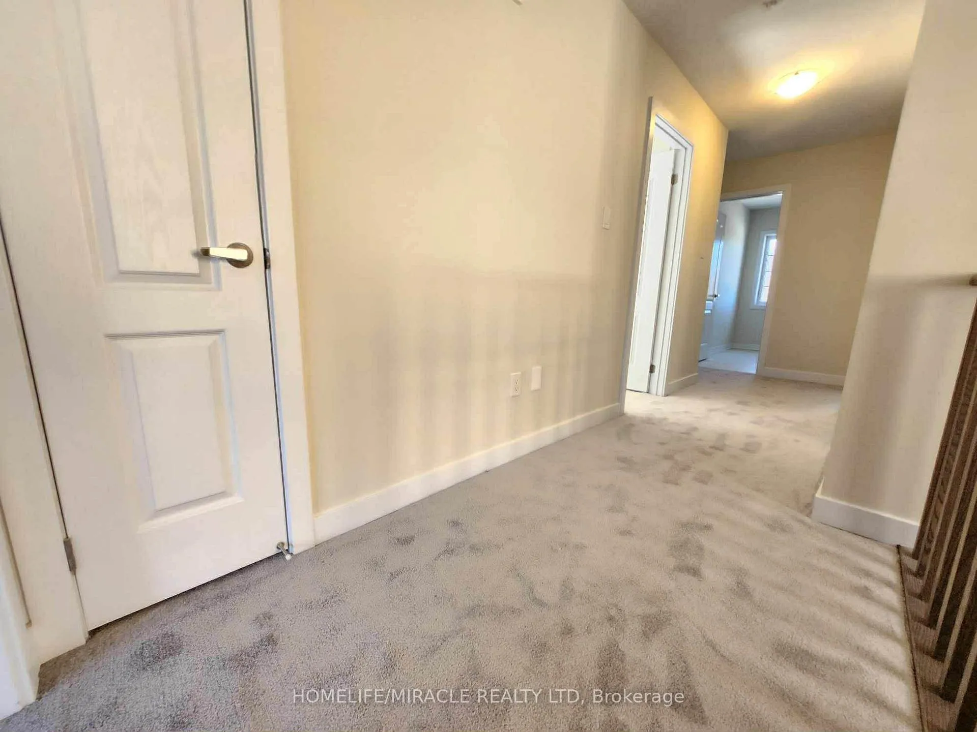Photo 16 of 70 Eastbridge Avenue, Welland, Dain City — HOMEH