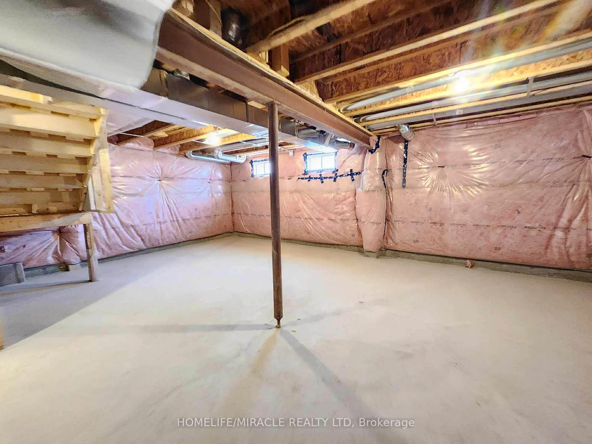 Photo 31 of 70 Eastbridge Avenue, Welland, Dain City — HOMEH