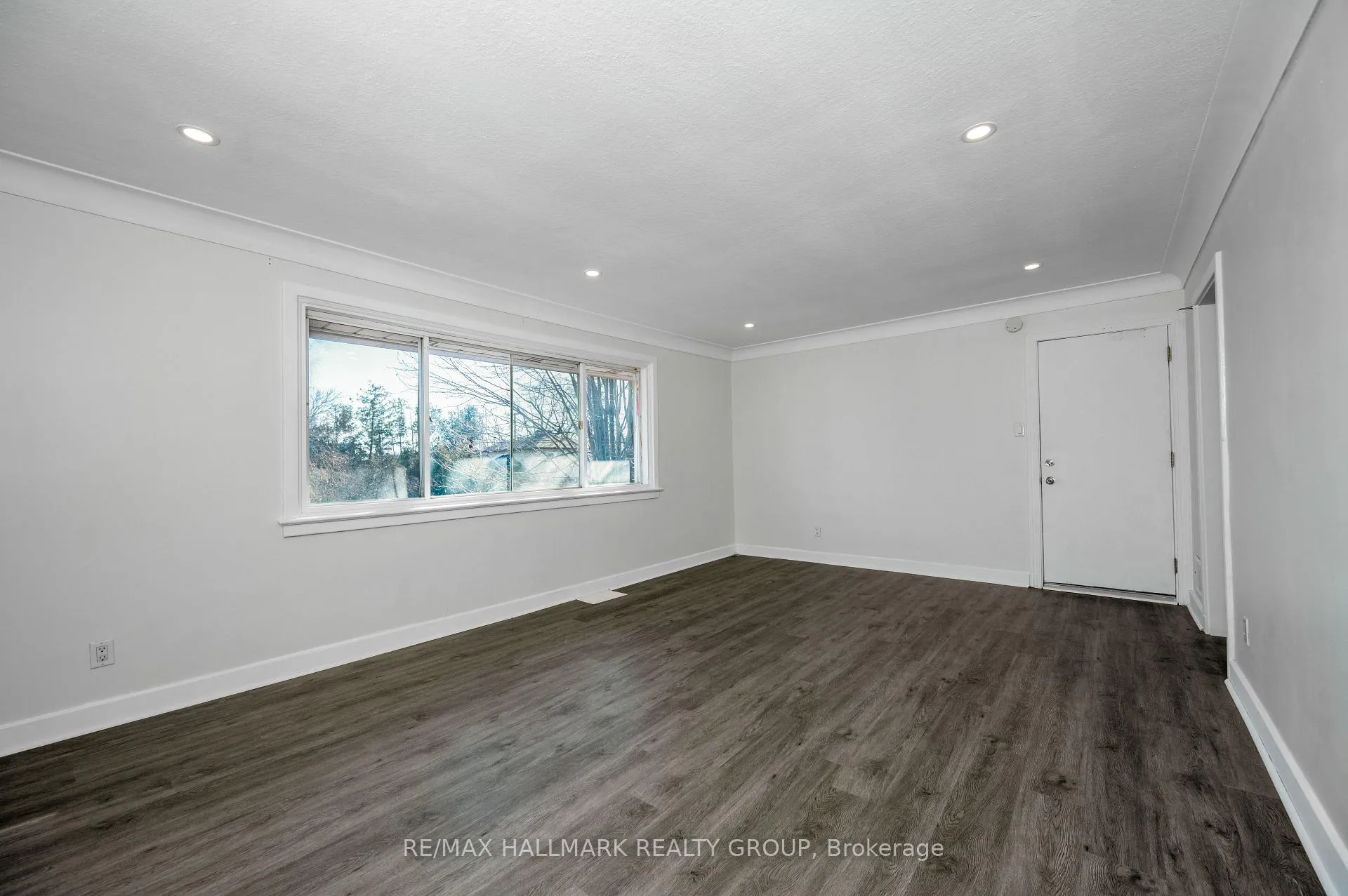 Photo 4 of Unit 3, 181 Switzer Avenue W, Ottawa, Westboro/Hampton Park — HOMEH