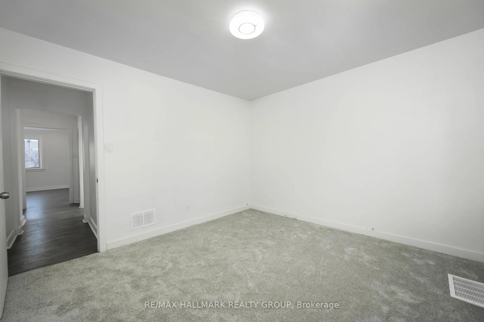 Photo 12 of Unit 3, 181 Switzer Avenue W, Ottawa, Westboro/Hampton Park — HOMEH