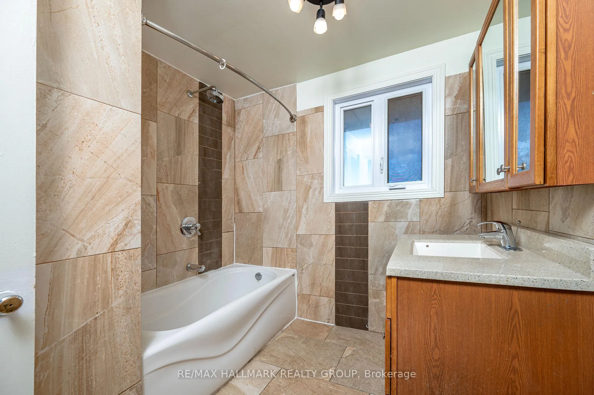 Photo 19 of Unit 3, 181 Switzer Avenue W, Ottawa, Westboro/Hampton Park — HOMEH