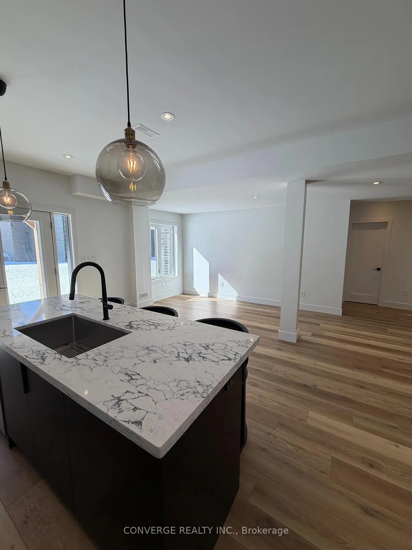 Photo 3 of Unit Basement Unit, 10 Sweet Cicely Street, Springwater, Midhurst — HOMEH
