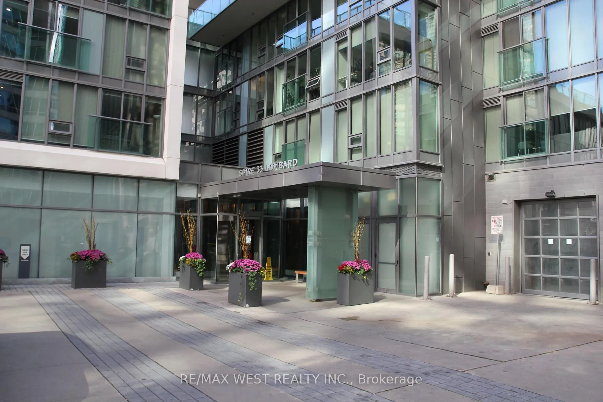 Front of Unit 1209, 33 Lombard Street
