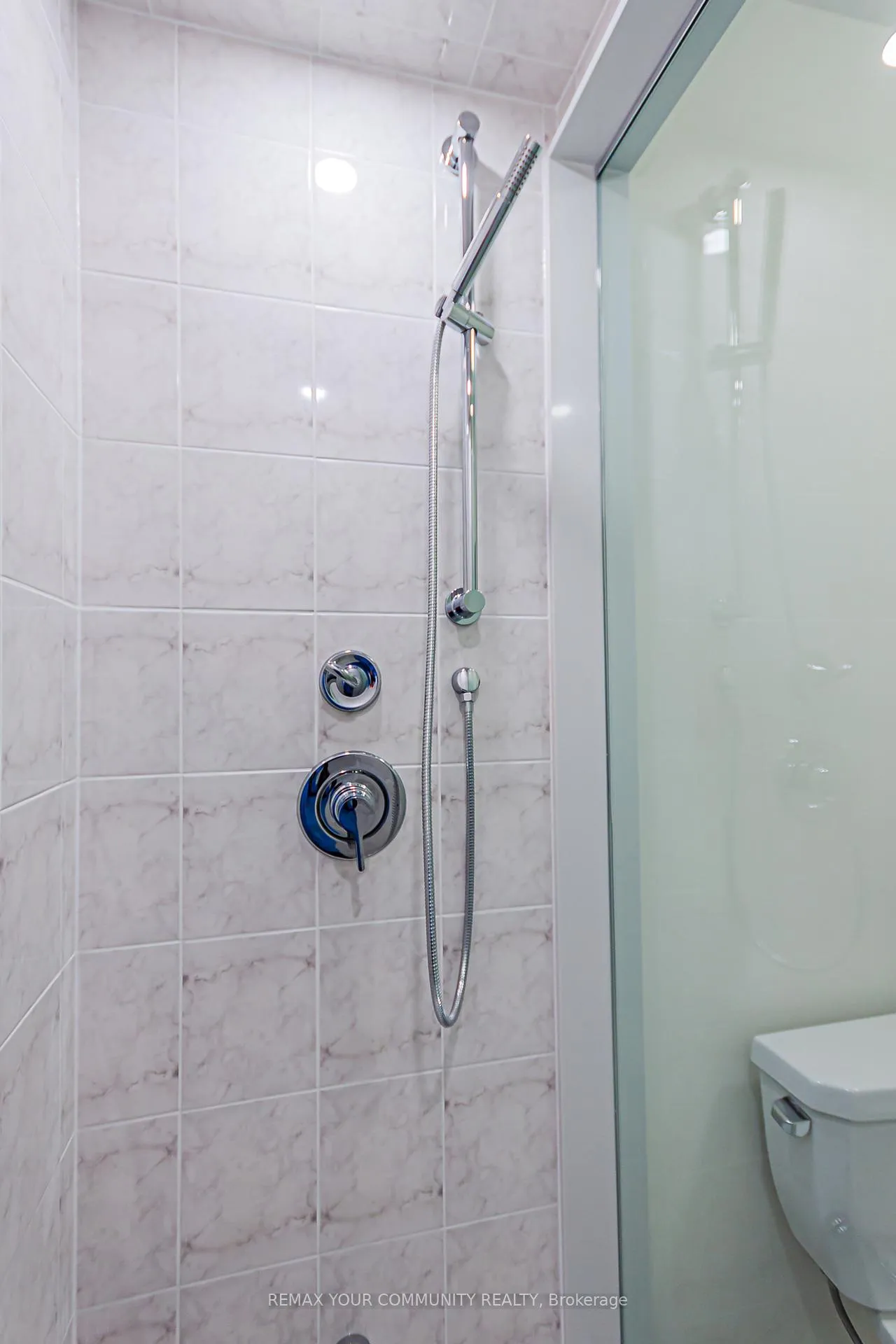 Photo 40 of 149 Berczy Green Drive, Markham, Rural Markham — HOMEH