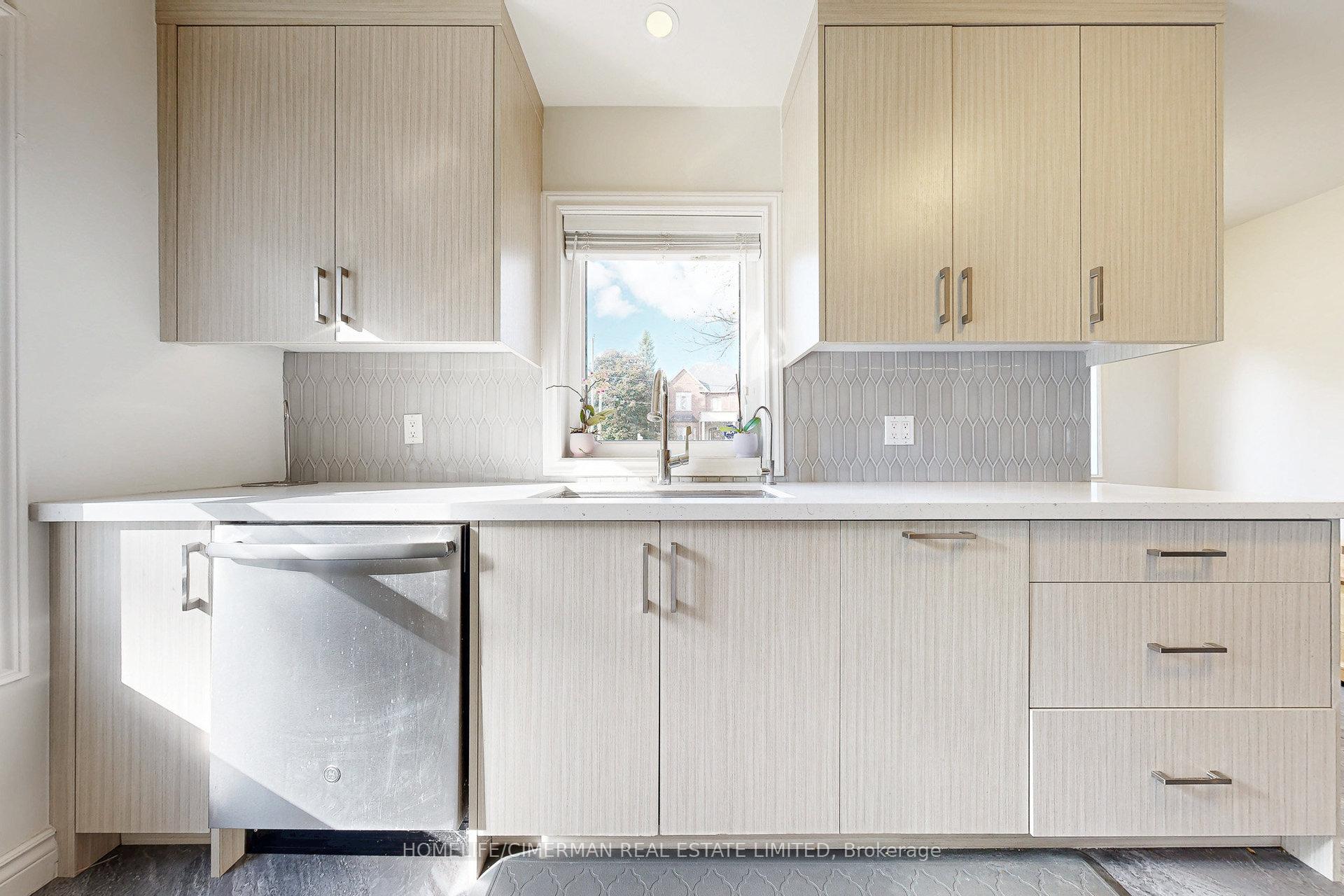 Photo 8 of 165 James Street, King, King City — HOMEH