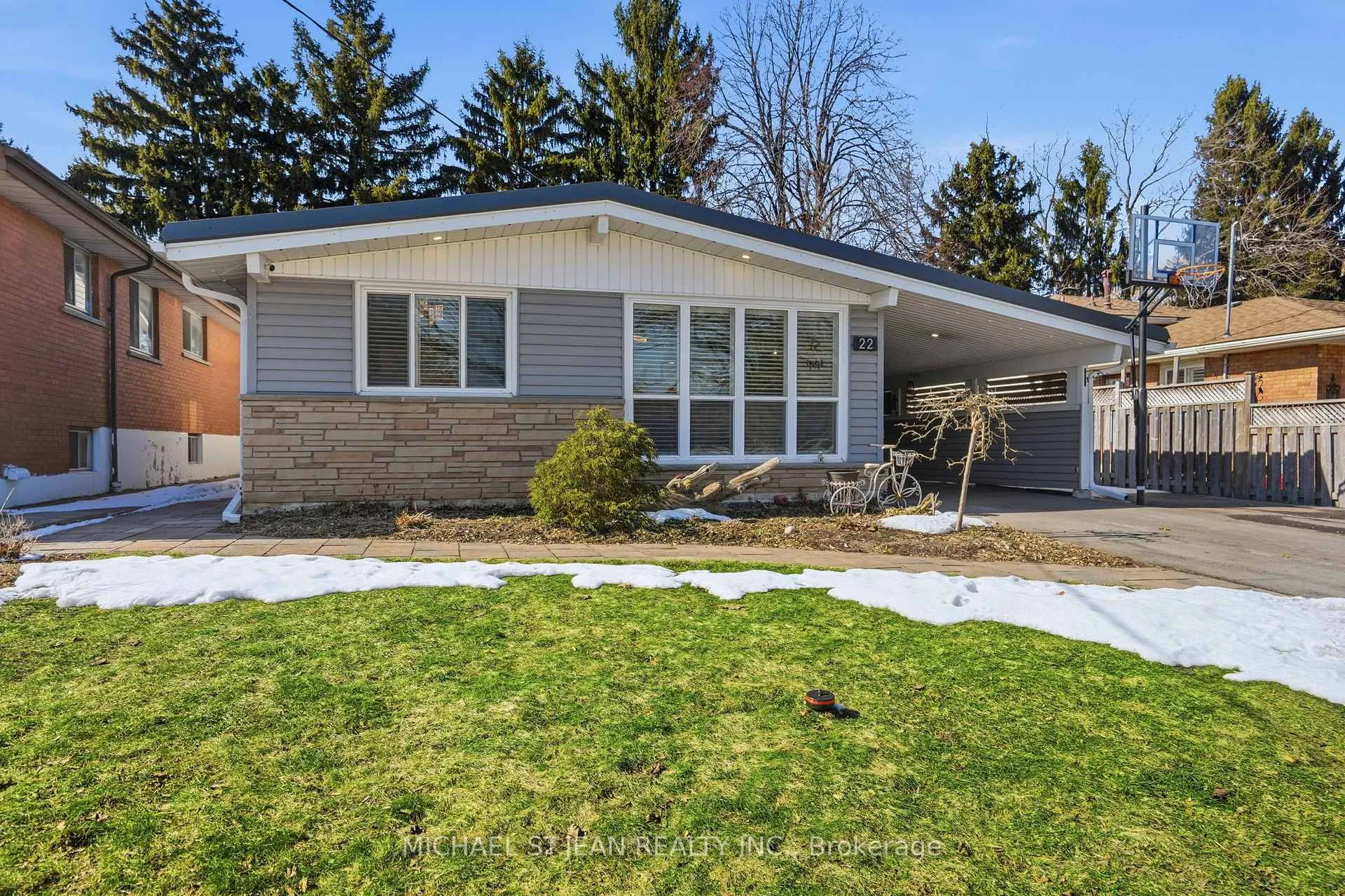 Photo 3 of 22 Southlea Drive, Hamilton, Rolston — HOMEH